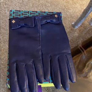 Tory Burch gloves